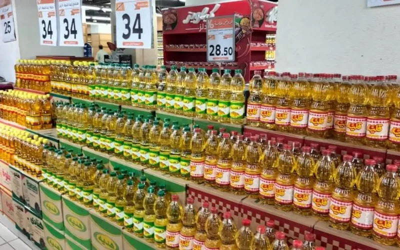 تحديث الأسعار.. خزن الزيت قبل رمضان في مجمعات الاستهلاكية 2026